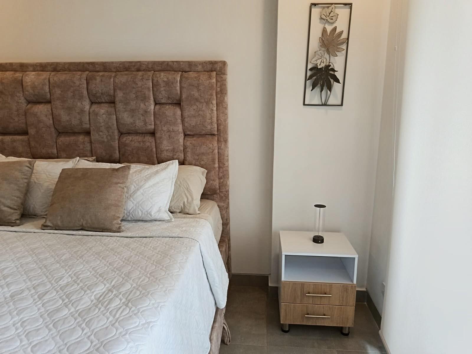 Habitaci+on